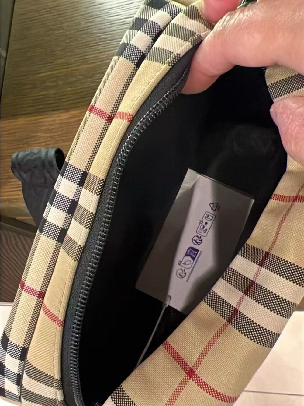 New Burberry check crossbody bag - Picture 4 of 4